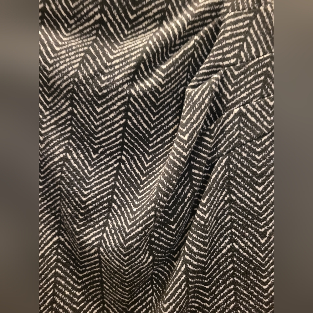 🥶Chevron Ruched Skirt - Picture 3 of 3